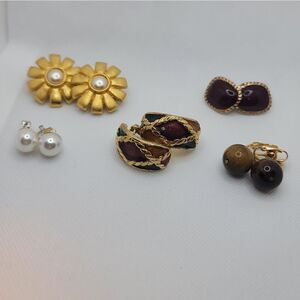 5 Pairs Of Clip On Earrings